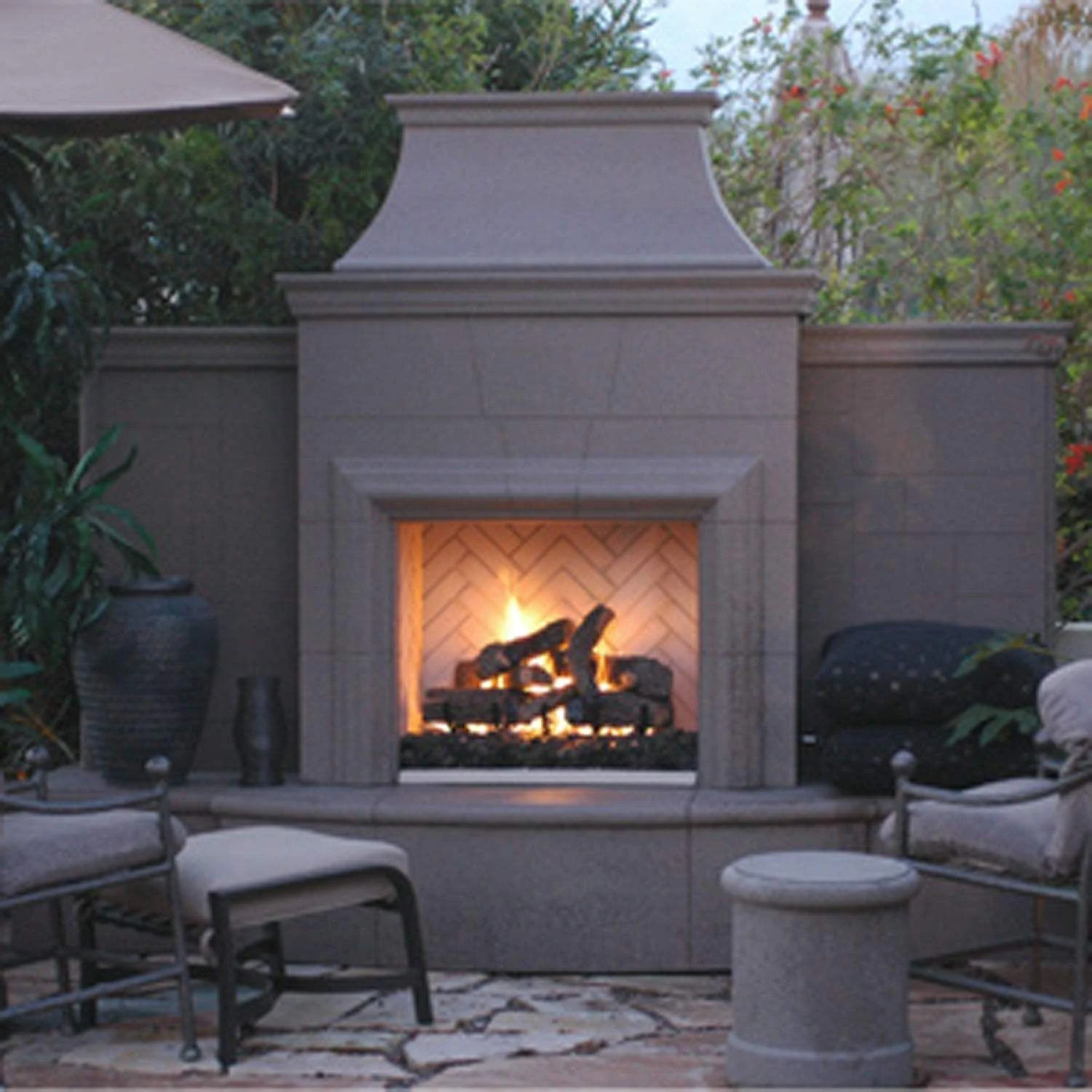 American Fyre Designs Grand Petite Cordova Outdoor Gas Fireplace 2 American Fyre Designs Grand Petite Cordova Outdoor Gas Fireplace - Image 2